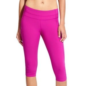 Athleta be free dobby knickers run capris pink